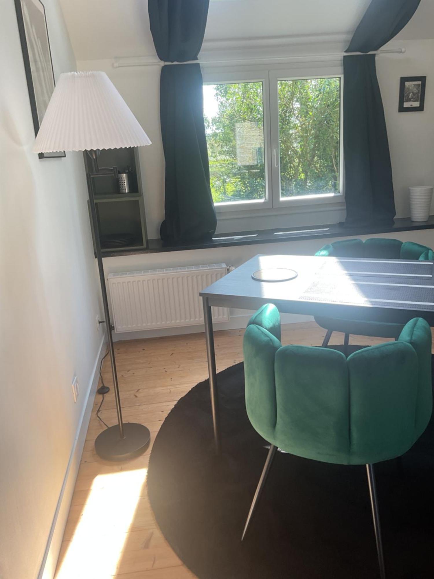 Charmant Gite Avec Exterieur Et Piscine Partagee Mespaul Buitenkant foto
